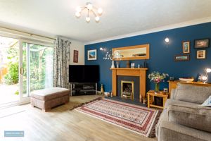 Sitting Room- click for photo gallery